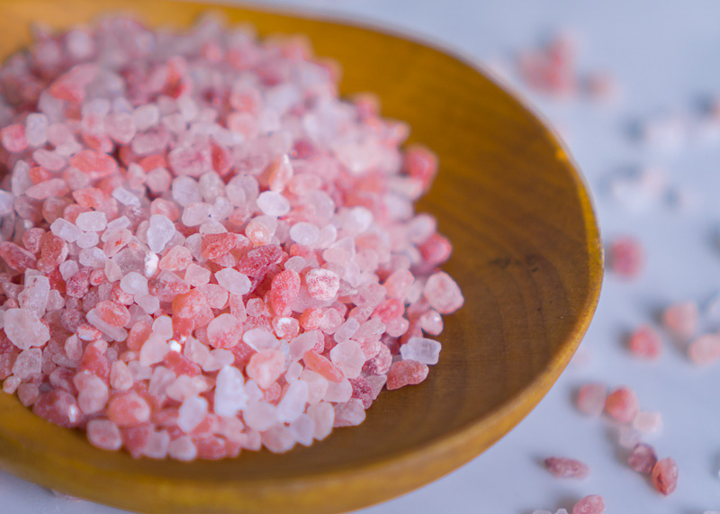 6 Reasons Why You Should Take Pink Himalayan Salt Baths | Official Hennie  Bekker Blog Official Hennie Bekker Blog